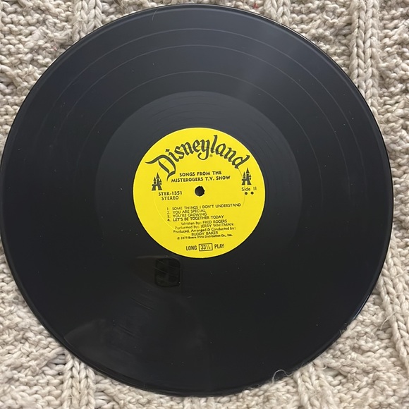 Jerry Whitman Sings Songs from the MisteRogers TV Show - Picture 3 of 4